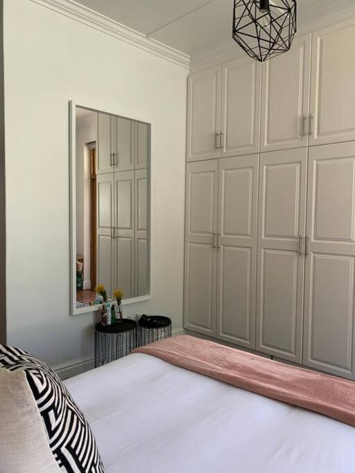 קייפטאון 1-Bedroom Sea Point Gem - Perfect Location! מראה חיצוני תמונה